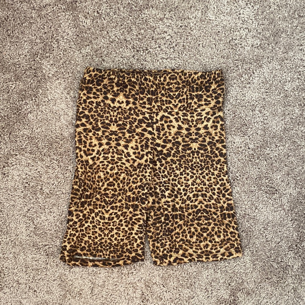BKE Core Cheetah Biker Shorts
